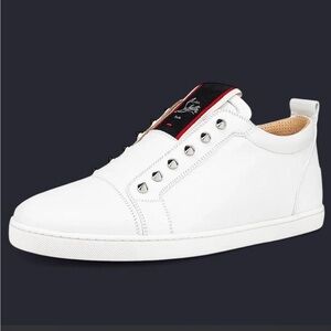 ❤️✨Gorgeous Rockstud Spike Style White Leather Sneakers✨❤️